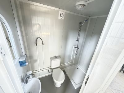 WC mit DUSCHE Sanitärcontainer
