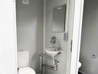 WC-WC Sanitärcontainer